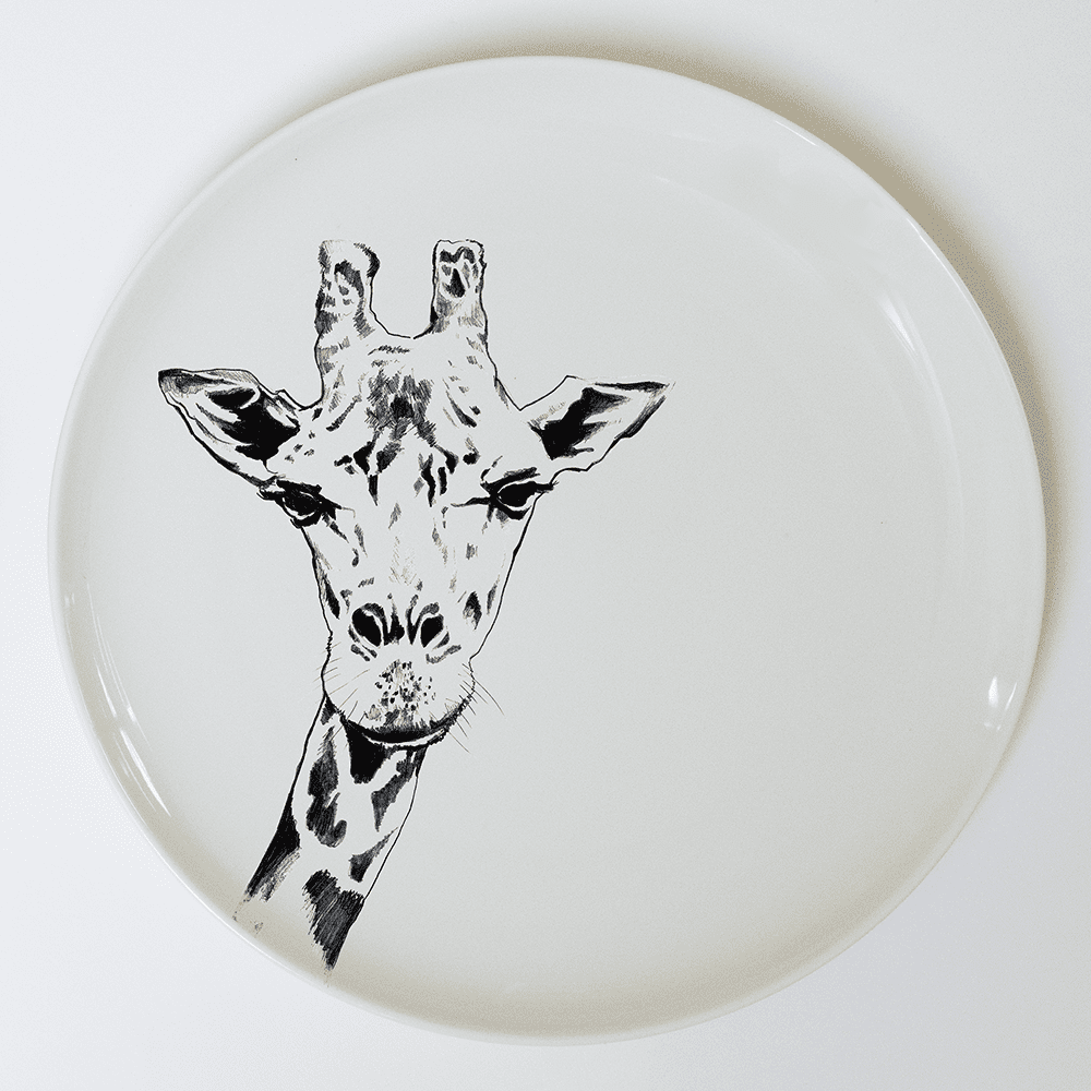 Duży talerz obiadowy z żyrafą